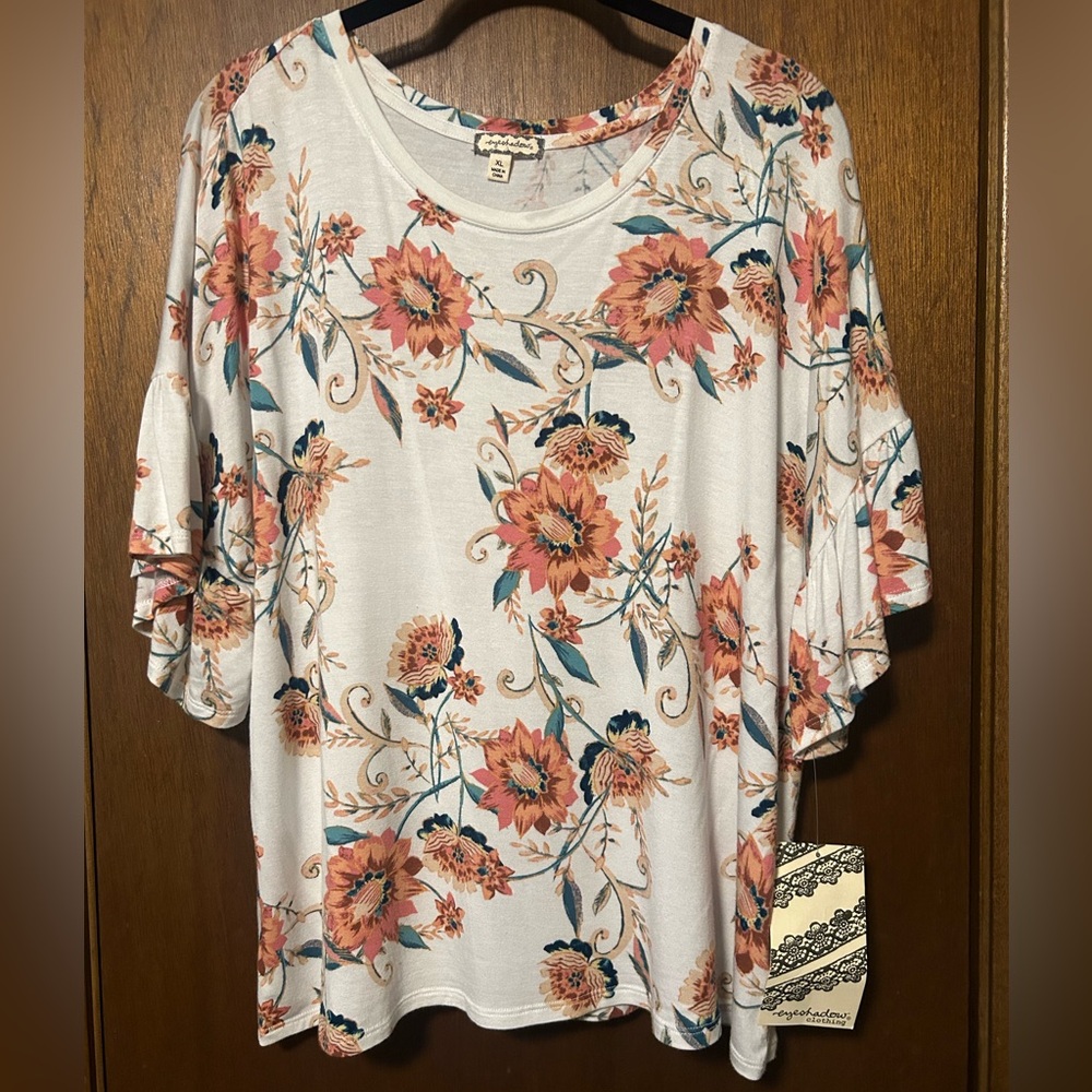 Floral blouse by eyeshadow size XL